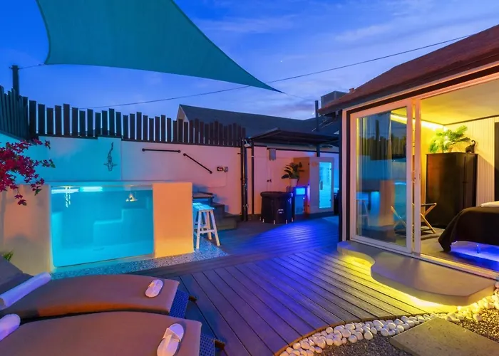 Wellness Escape Solas And Euphoria Holiday home Phoenix