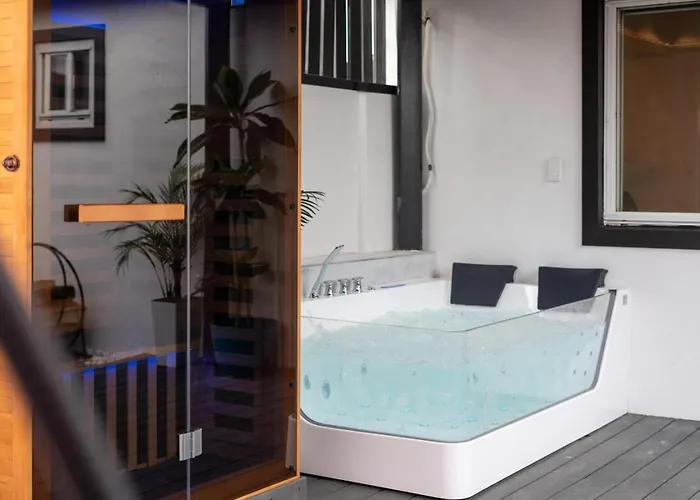 Wellness Escape Solas And Euphoria *