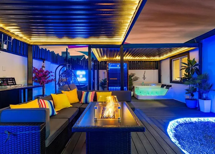 Wellness Escape Solas And Euphoria Holiday home *