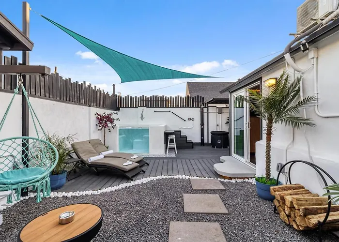 Wellness Escape Solas And Euphoria Holiday home Phoenix